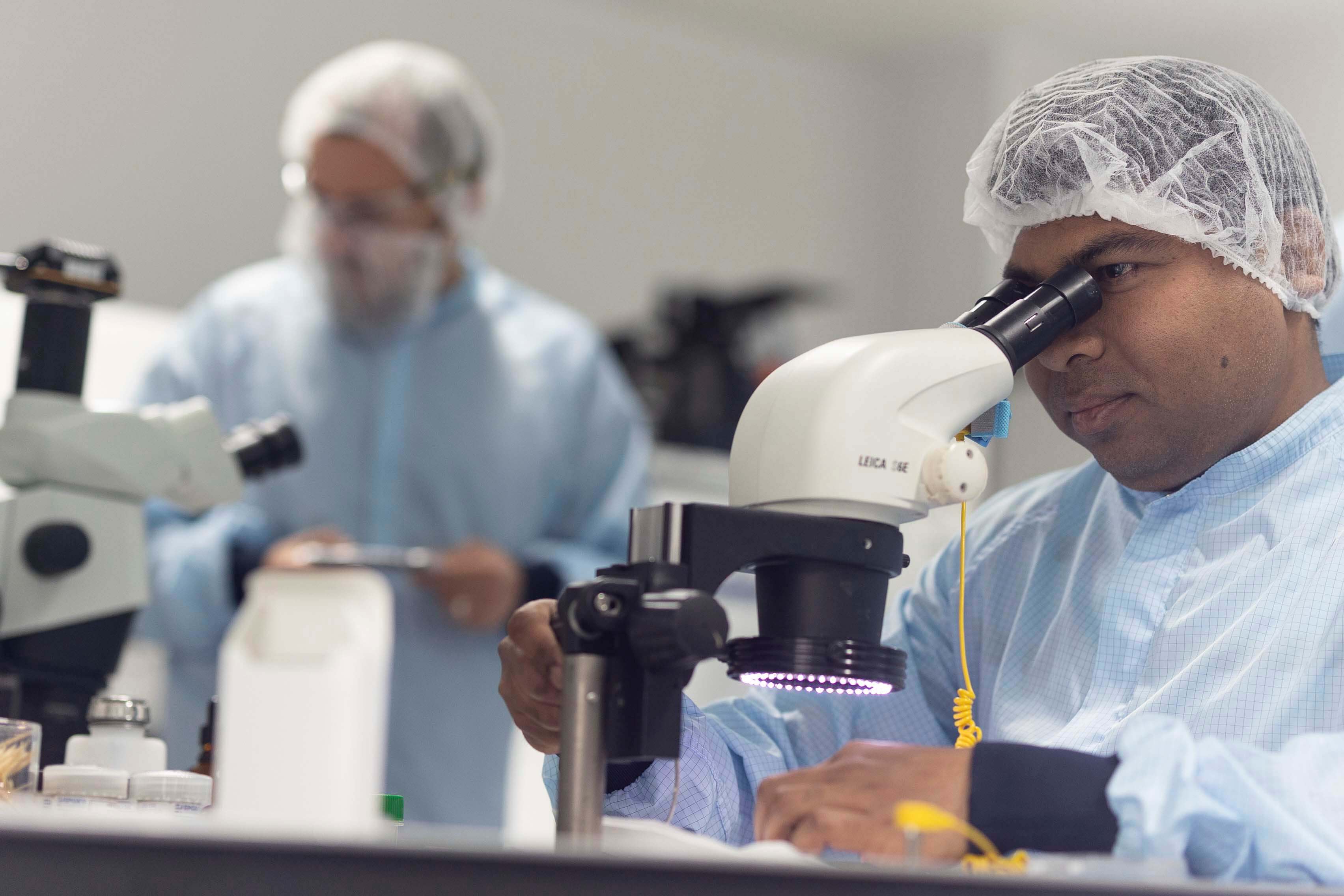 Advanced photonic packaging technologies