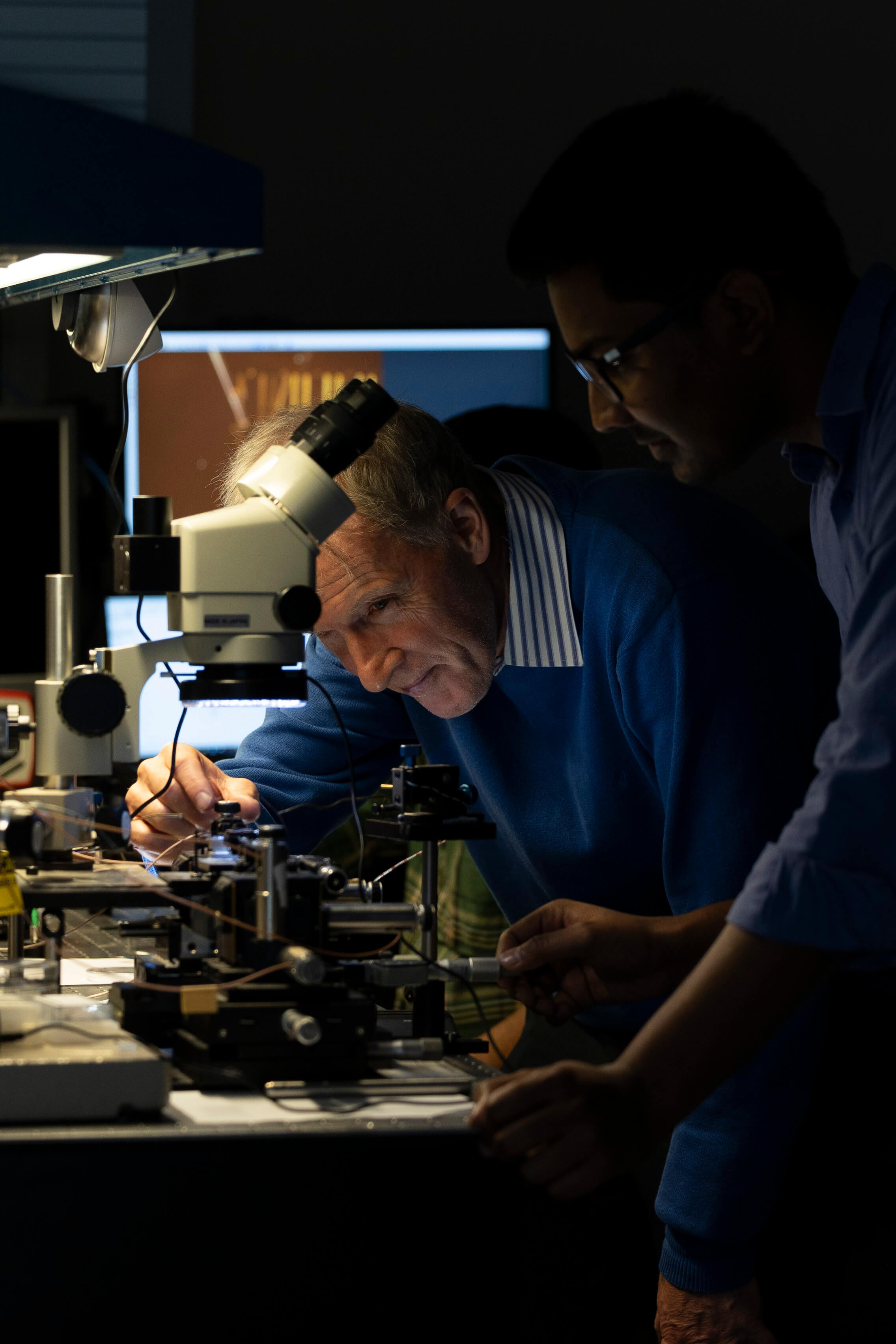 Innovative Photonic Integration Monolithic and Heterogeneous Solutions
