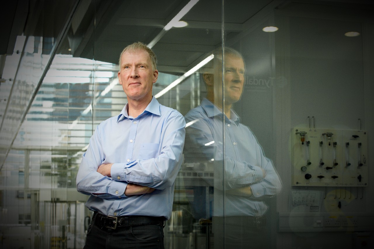 Brian_Corbett_from_Tyndall_awarded_2021_Institute_of_Physics_Katharine_Burr_Blodgett_Medal_&_Prize