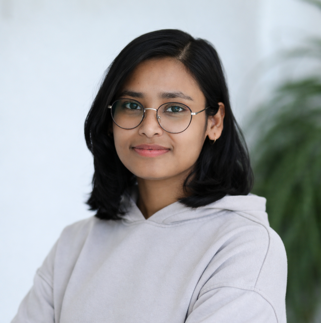 Headshot_Sumedha600_S U M E D H A C H A