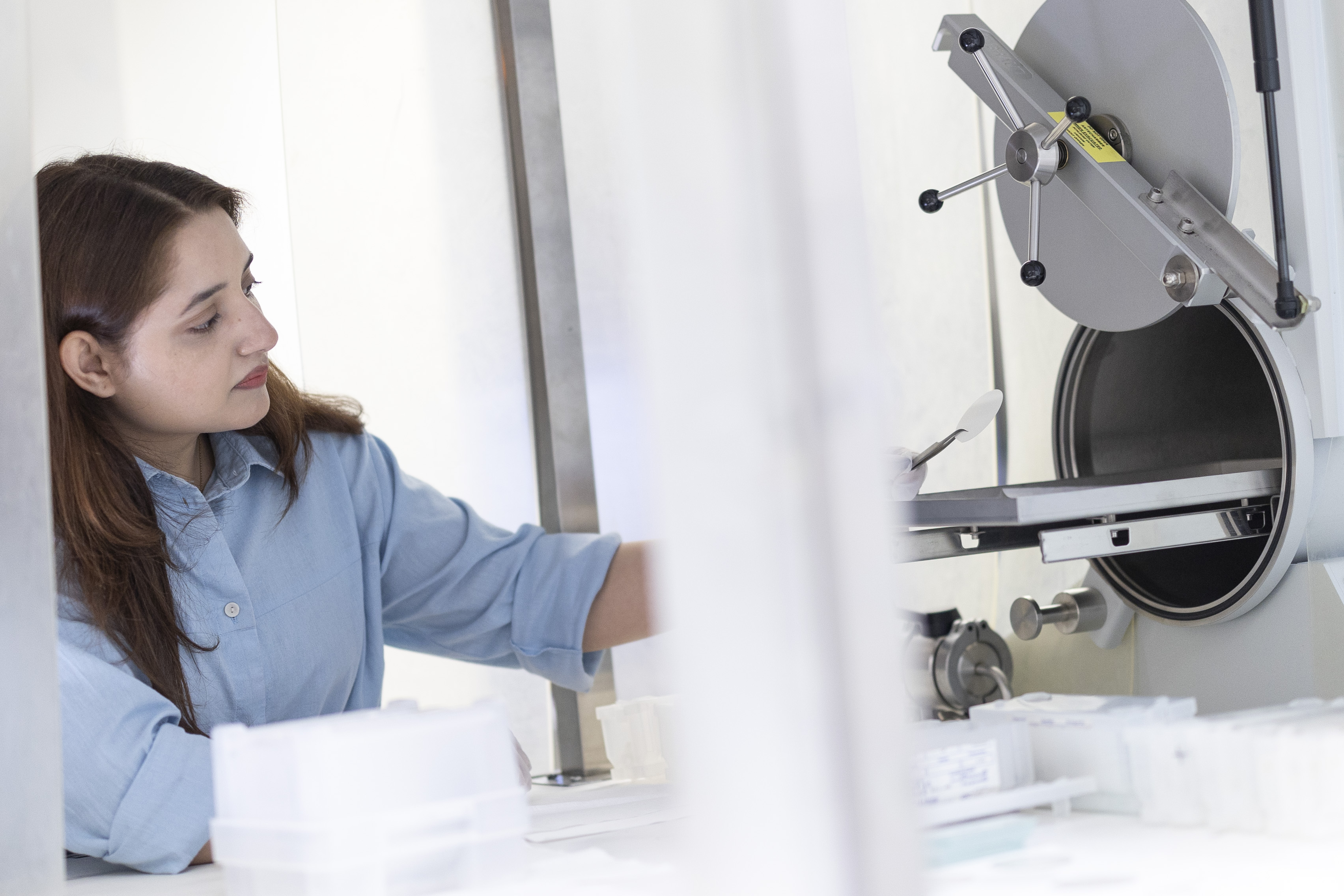 MOCVD A1.G.05 – Materials, Devices & Modelling Photonics Peter P