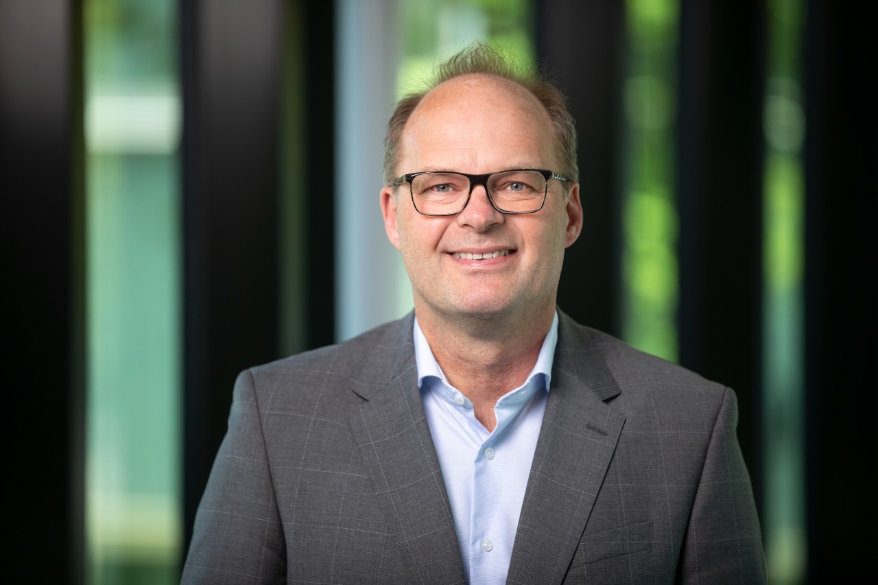 Portrait image of Tyndall board member Prof. Bram Nauta